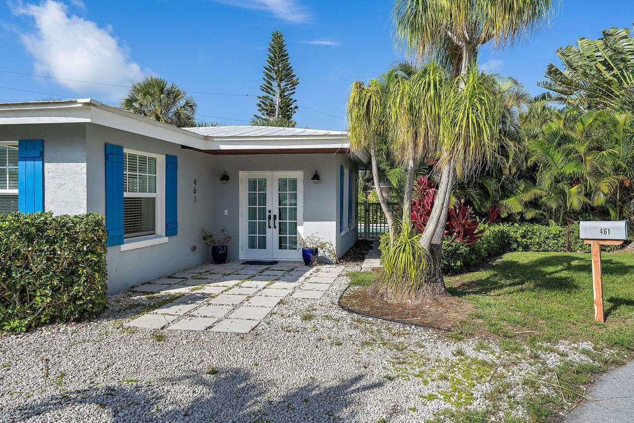 461 Jupiter Ln - Photo 4 of 50