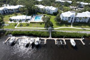 featured image of 2502 Se Anchorage Cv Apt E-3