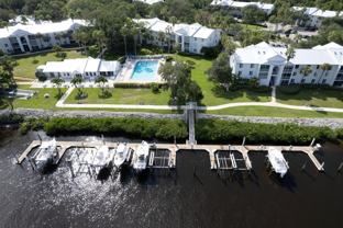 2502 Se Anchorage Cv Apt E-3 - Photo 1 of 1