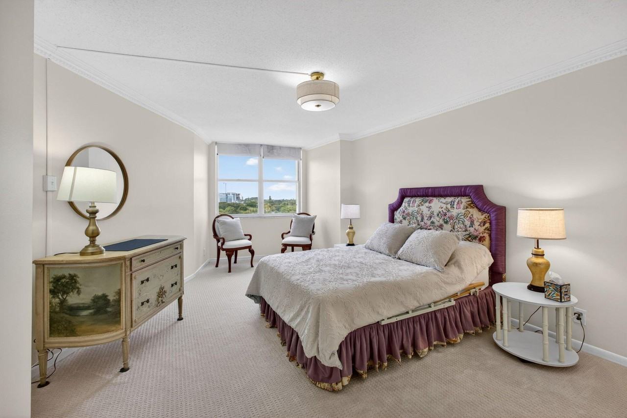 2600 N Flagler Dr Apt 701 - Photo 5 of 43