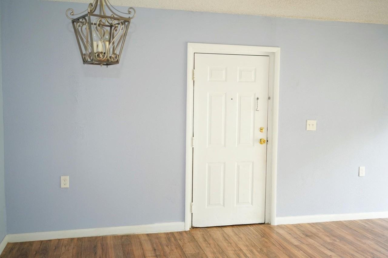 1133 N Benoist Farms Rd Apt 105 - Photo 7 of 27