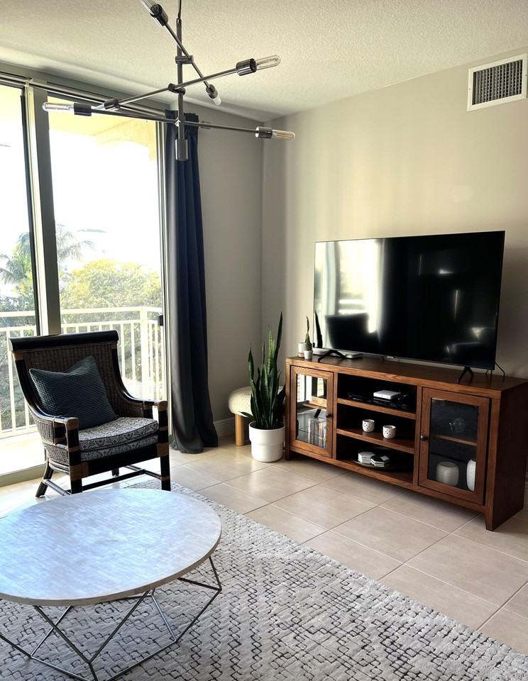 610 Clematis St Apt 503 - Photo 7 of 29