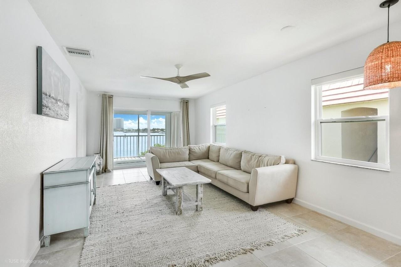 370 Wilma Cir Apt 2 - Photo 5 of 12