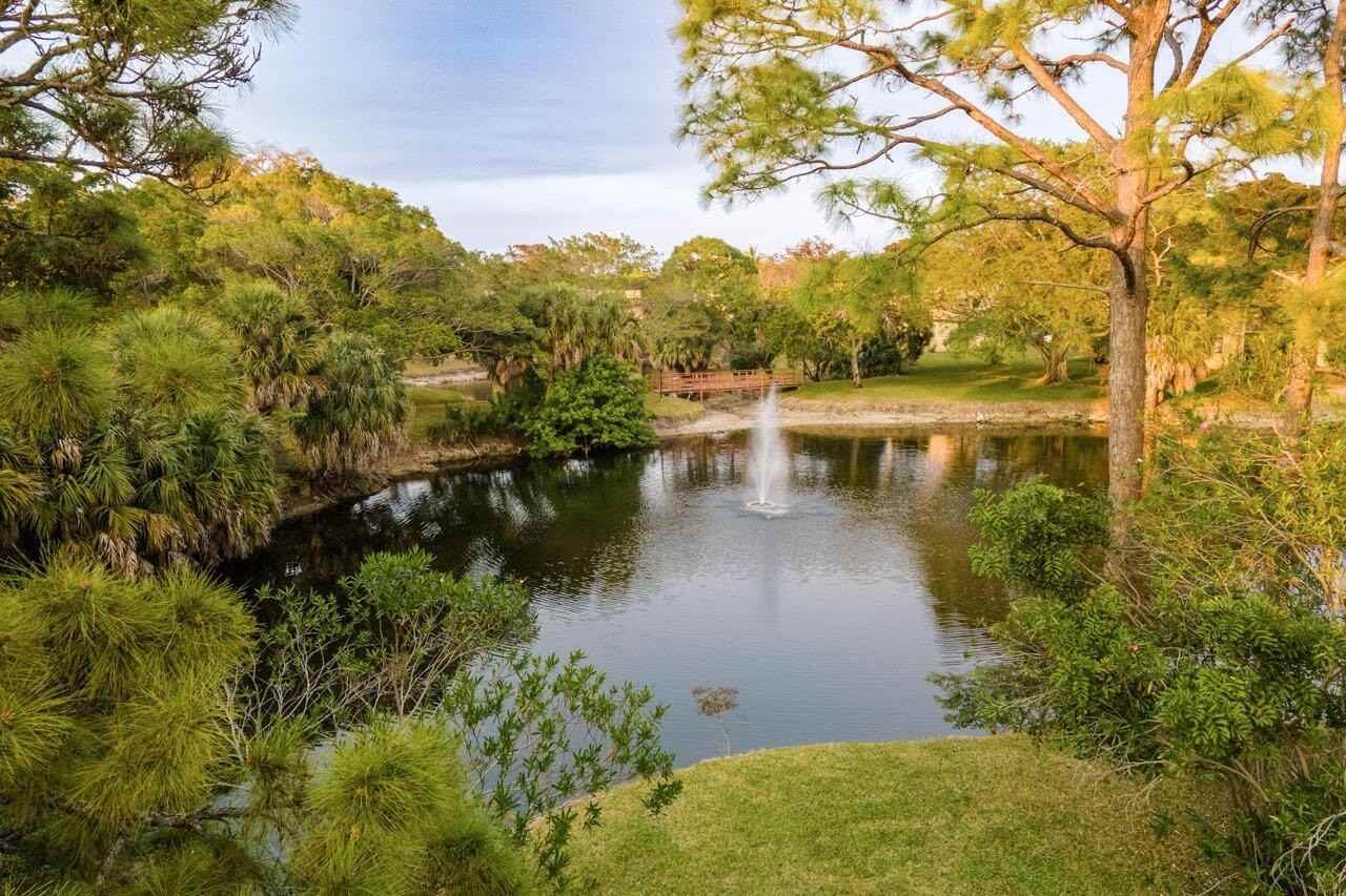 930 Sw 9th Street Cir Apt 205 - Photo 2 of 38