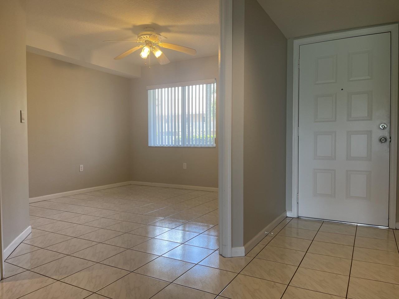 5952 Regal Glen Dr Apt 103 - Photo 5 of 20