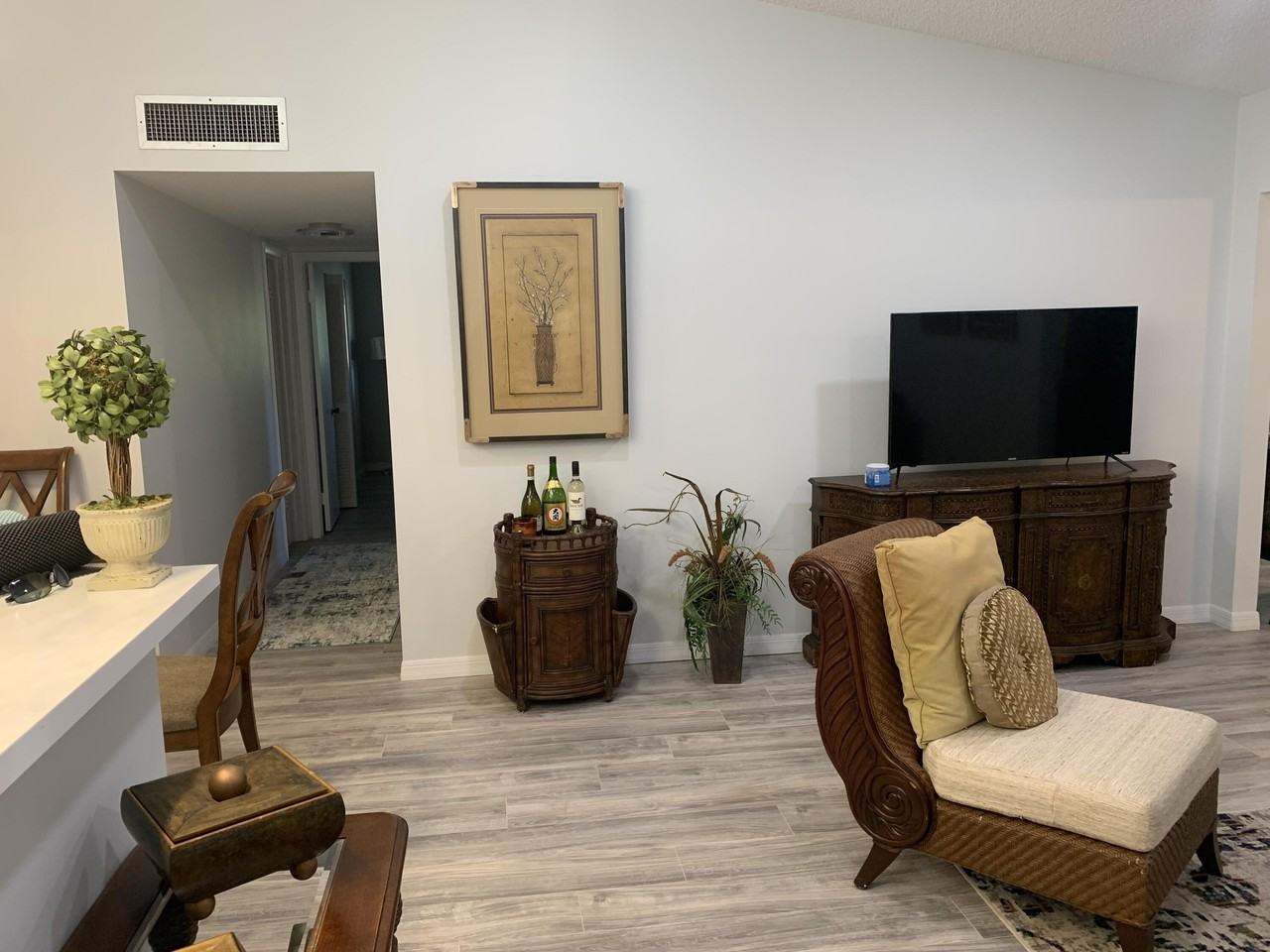 1100 Duncan Cir Apt 202 - Photo 3 of 13