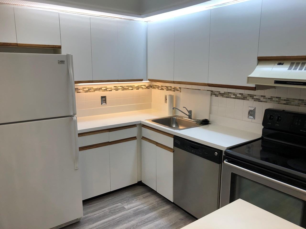 1100 Duncan Cir Apt 202 - Photo 5 of 13