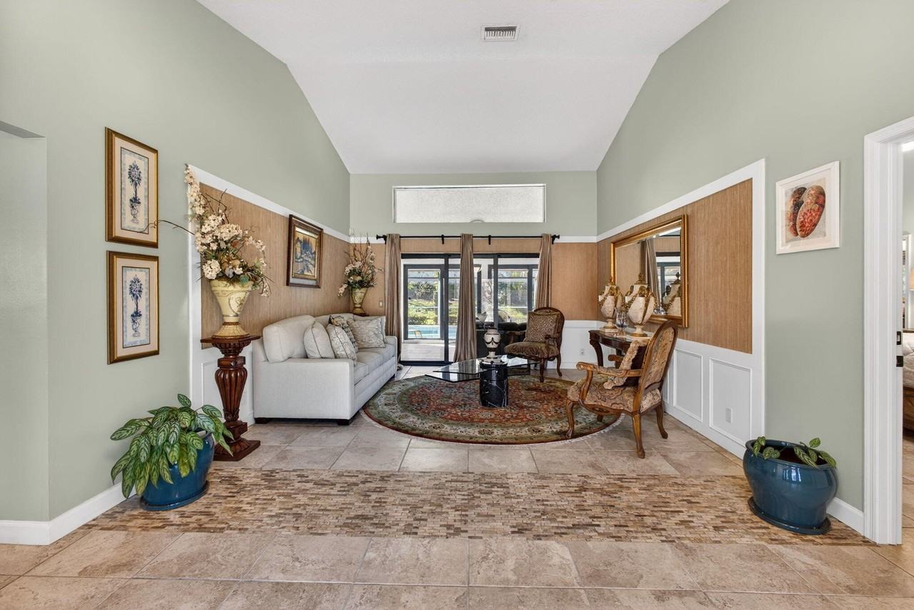 168 Thornton Dr - Photo 7 of 50