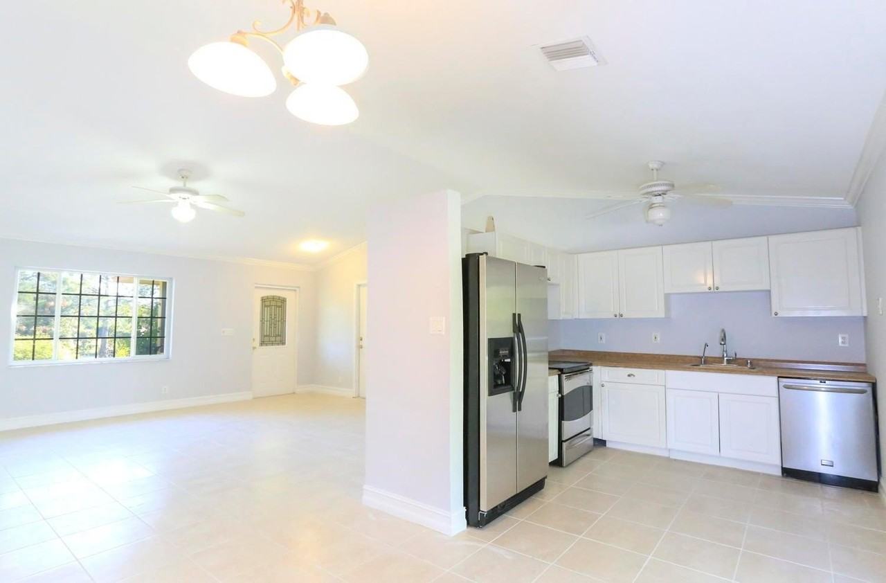 17727 76th St N - Photo 4 of 15