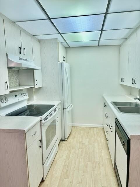3063 Ainslie D - Photo 2 of 36