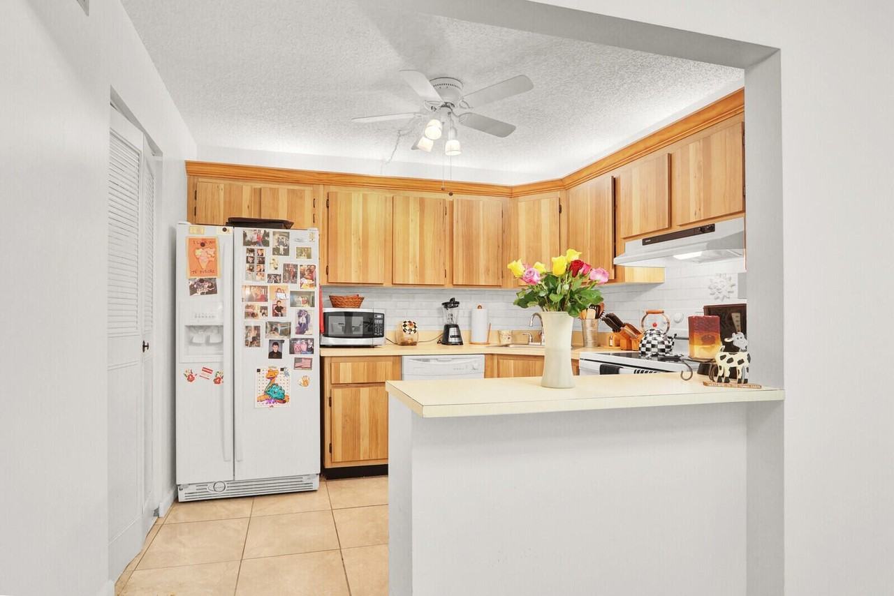 309 Knotty Pine Cir Apt A-1 - Photo 7 of 20