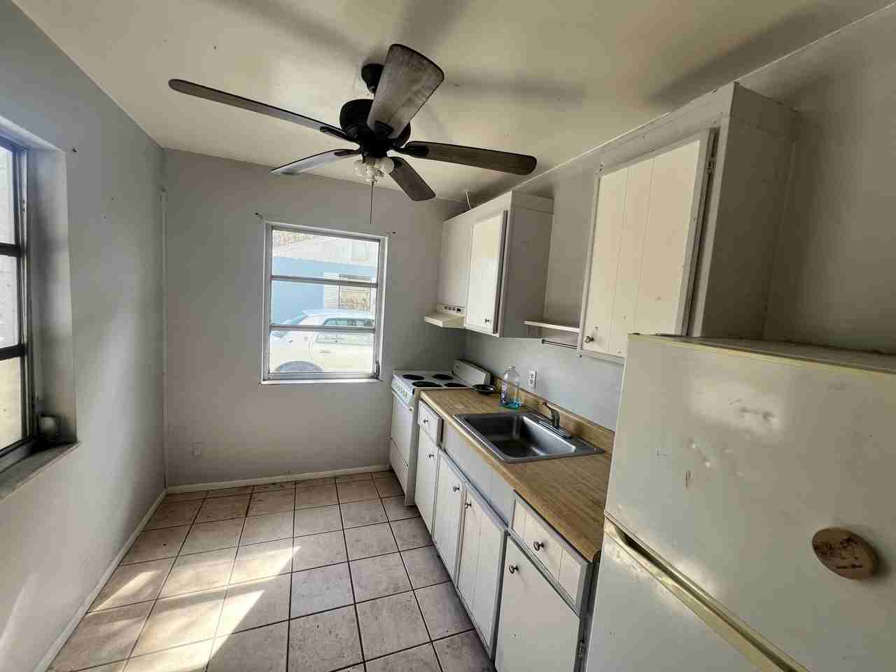 3261 S Us Highway 1 Apt 3 - Photo 2 of 3