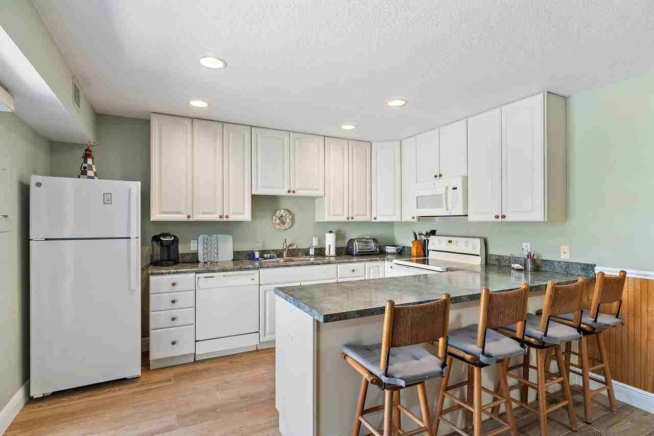 1420 Ocean Way Apt 28d - Photo 7 of 33