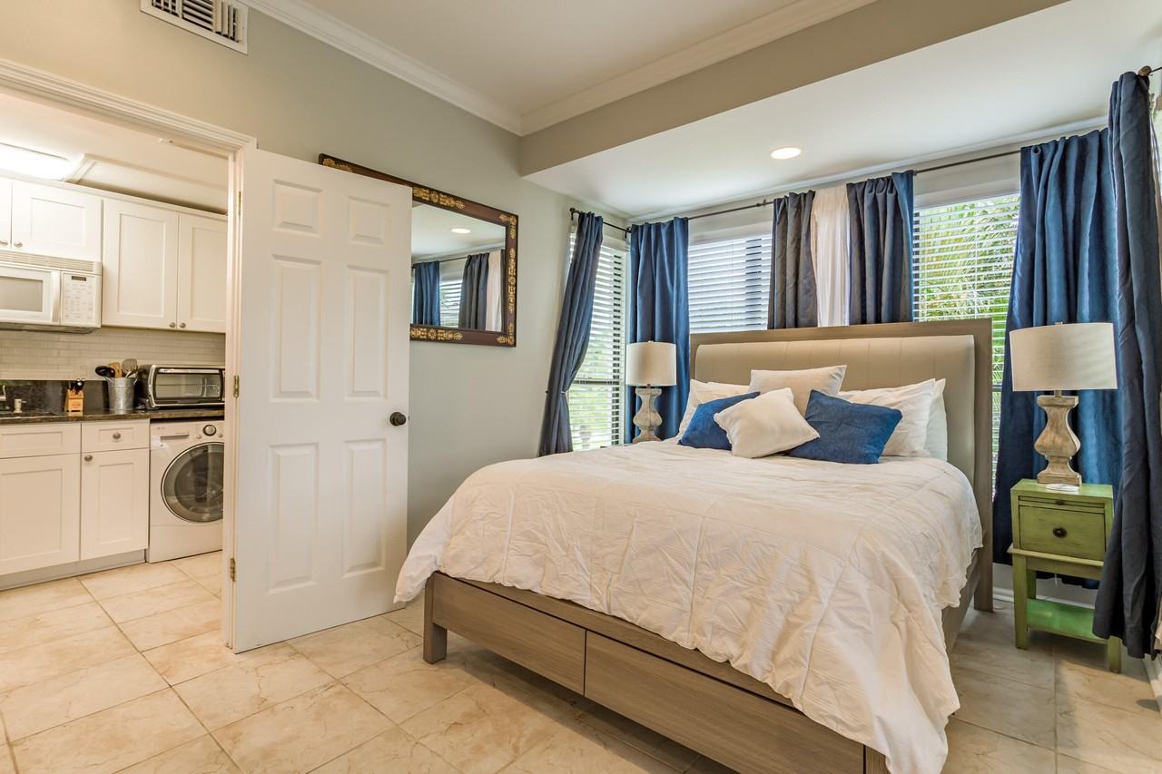 11842 Pebblewood Dr Apt 201 - Photo 4 of 15