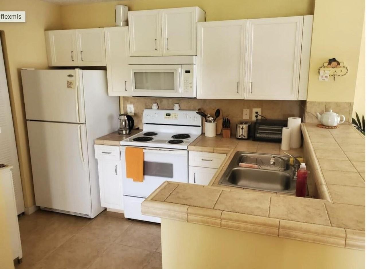 1755 Village Blvd Apt 207 - Photo 4 of 16