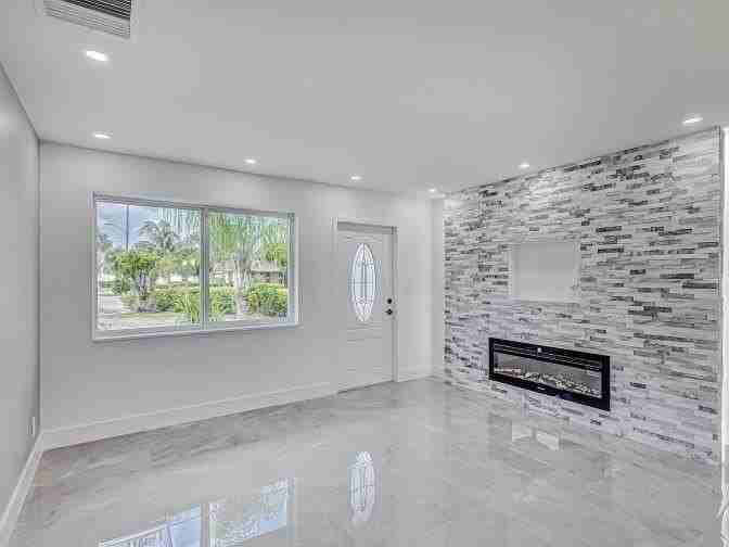 855 Date Palm Dr - Photo 3 of 11