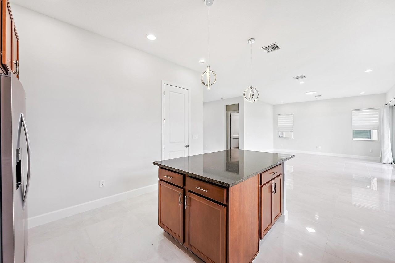 5432 Pecan Dr - Photo 7 of 30