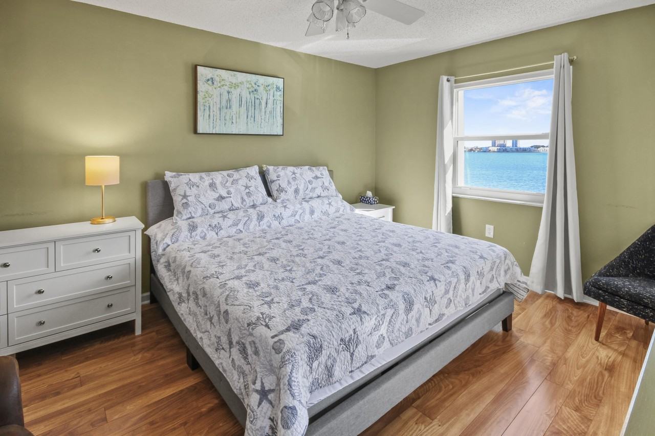 2936 Lake Shore Dr Apt 310 - Photo 5 of 21