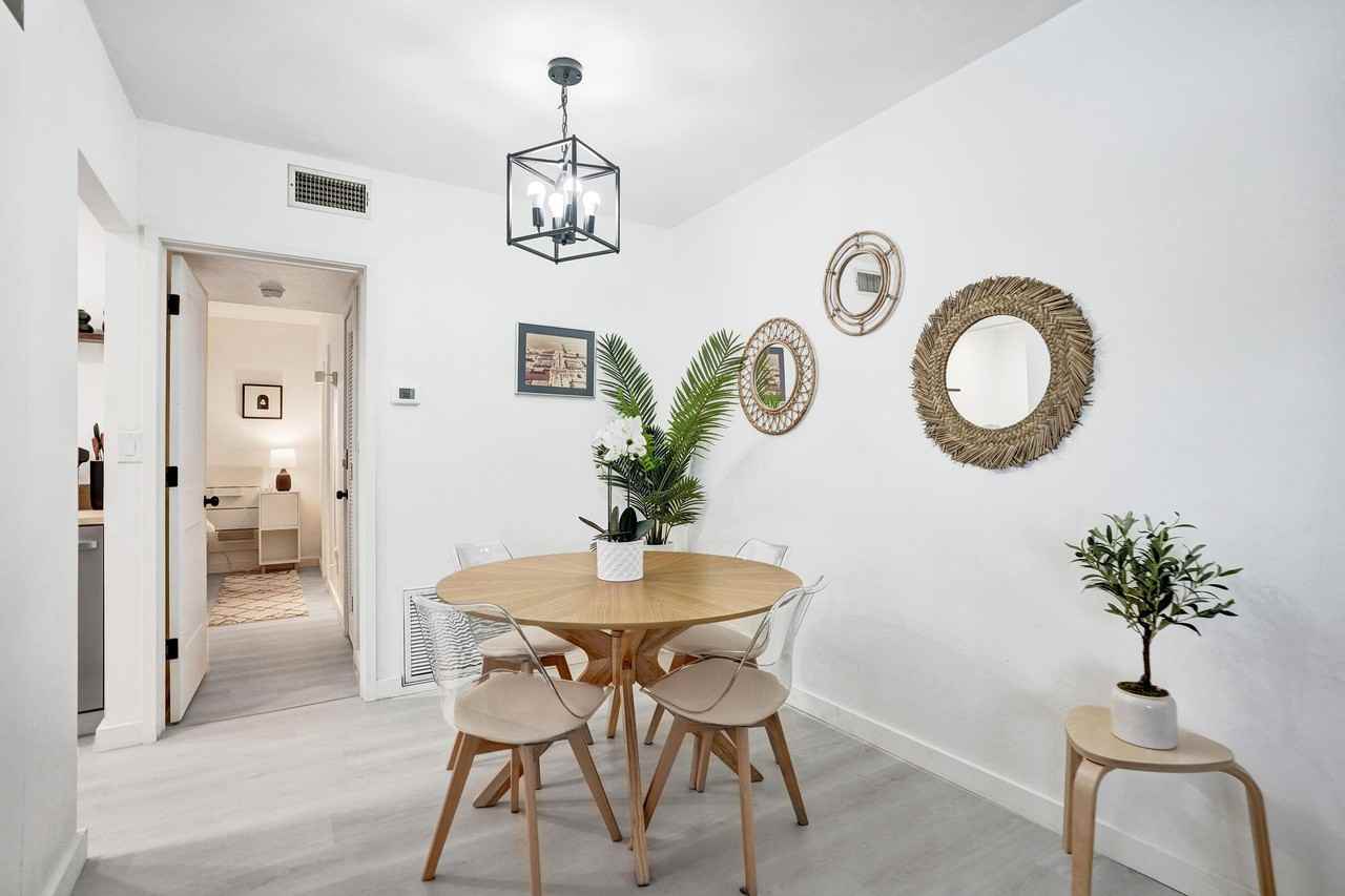 4658 Bougainvilla Dr Apt 52 - Photo 5 of 42