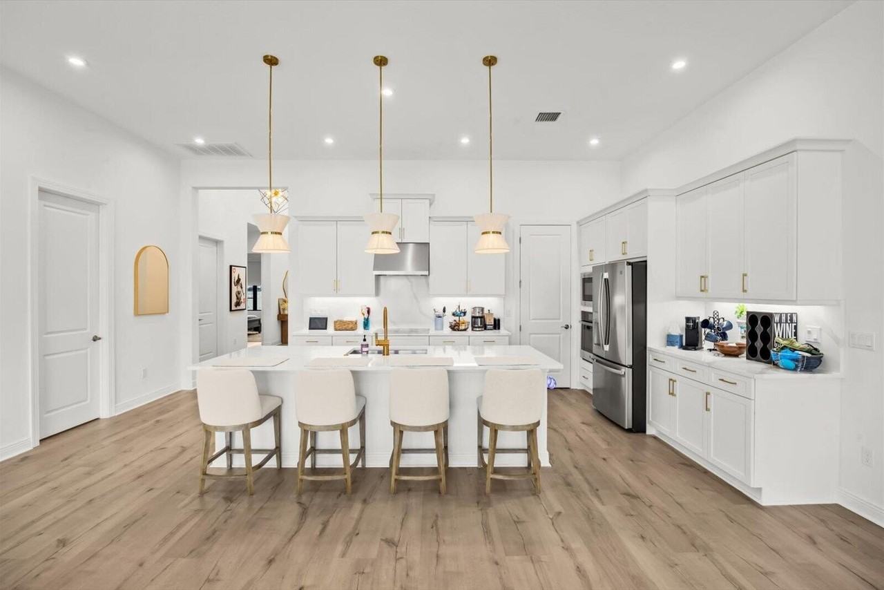 Sw Trenton Ln - Photo 5 of 40