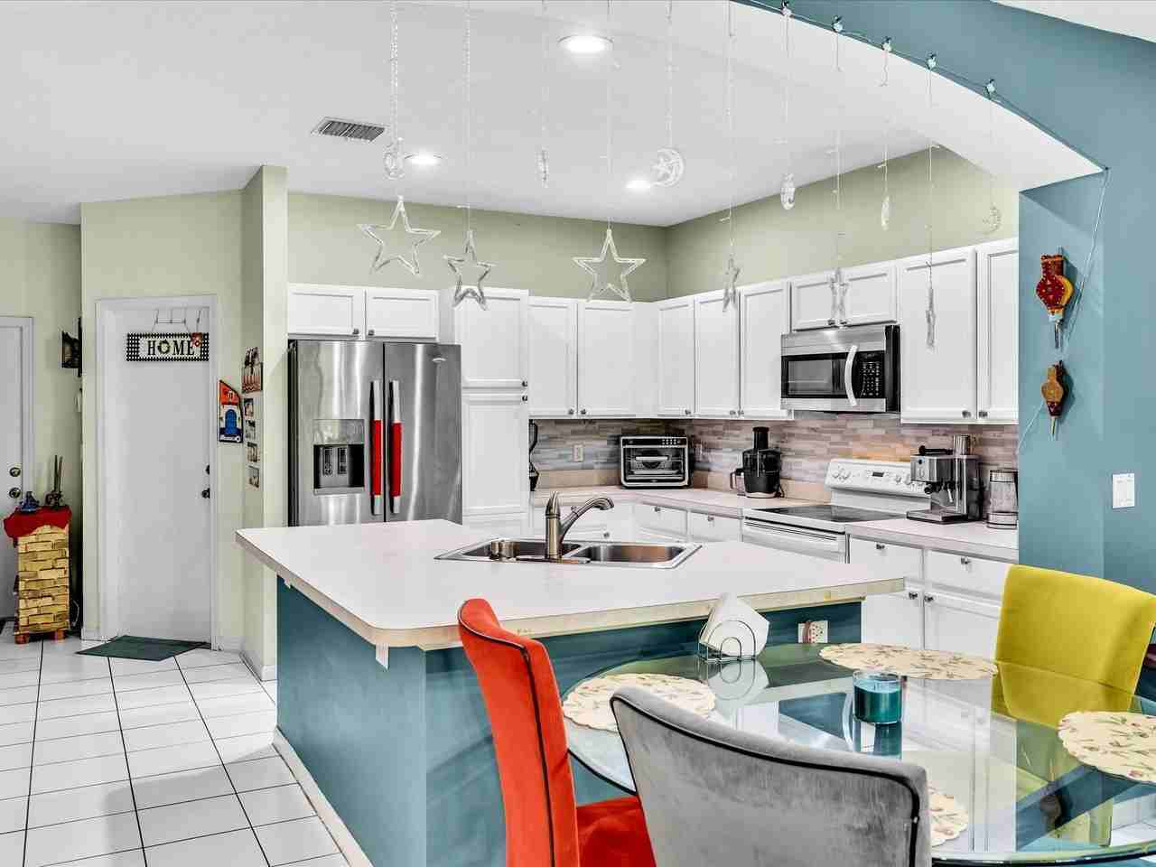 9695 Porta Leona Ln - Photo 6 of 32