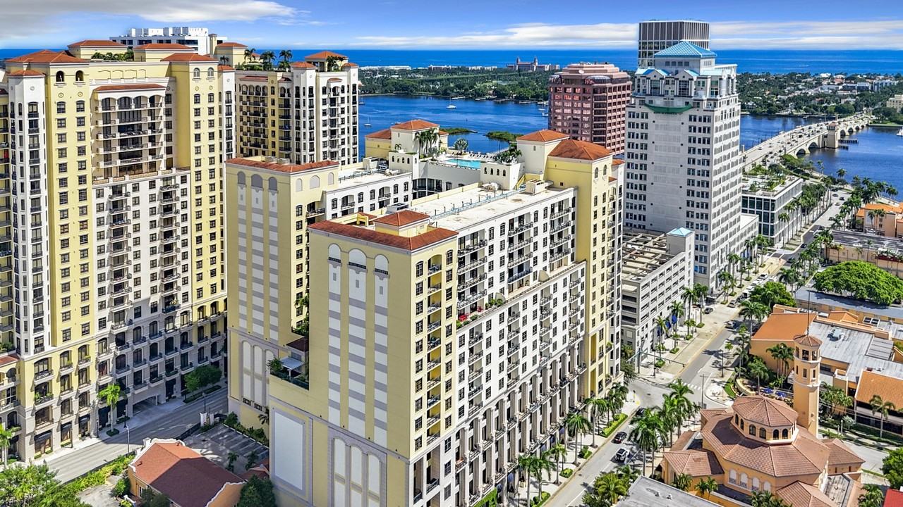 801 S Olive Ave Unit 413 - Photo 3 of 43