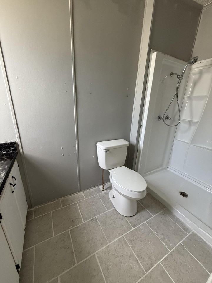 9301 Se 61st Dr - Photo 4 of 17