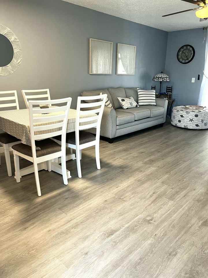 2551 Emory Dr W Apt A - Photo 7 of 40