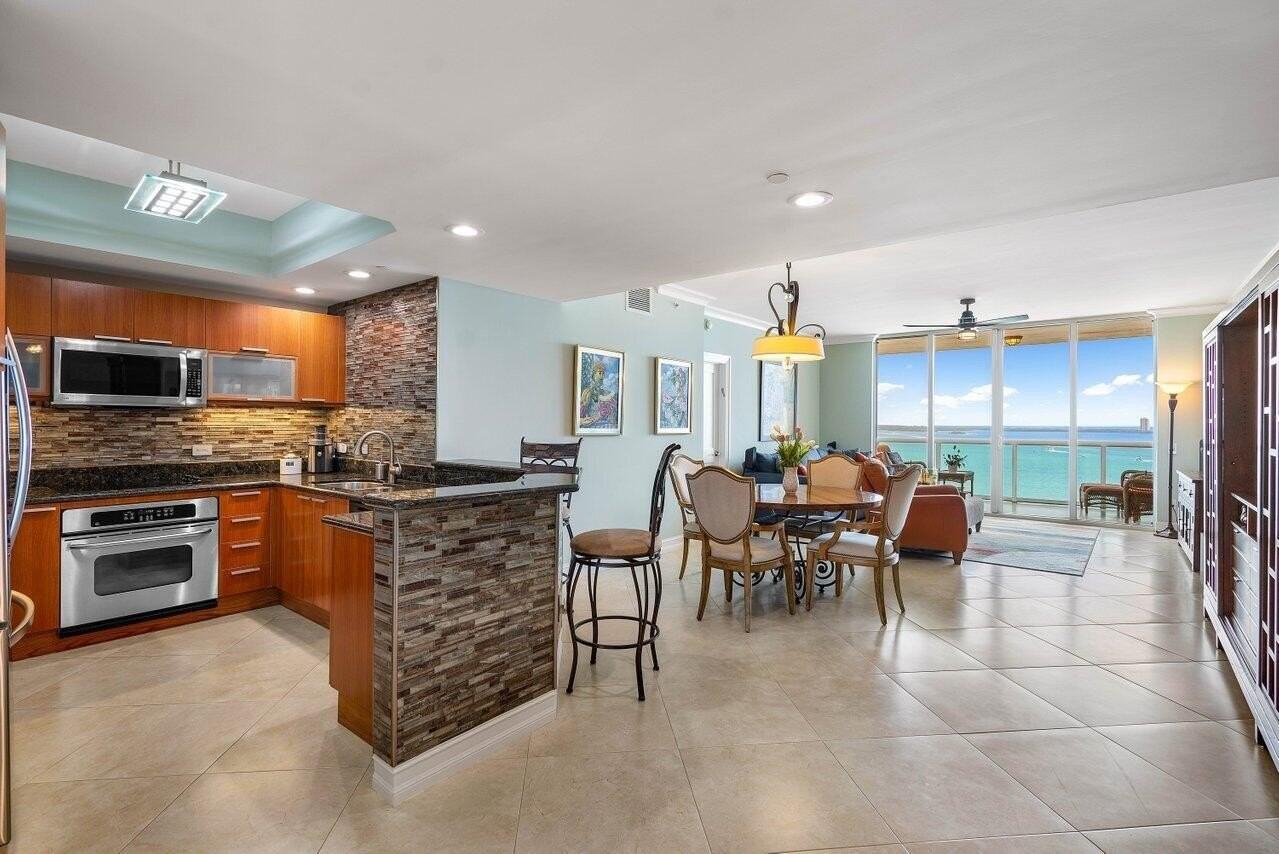 2650 Lake Shore Dr Unit 1401 - Photo 3 of 50