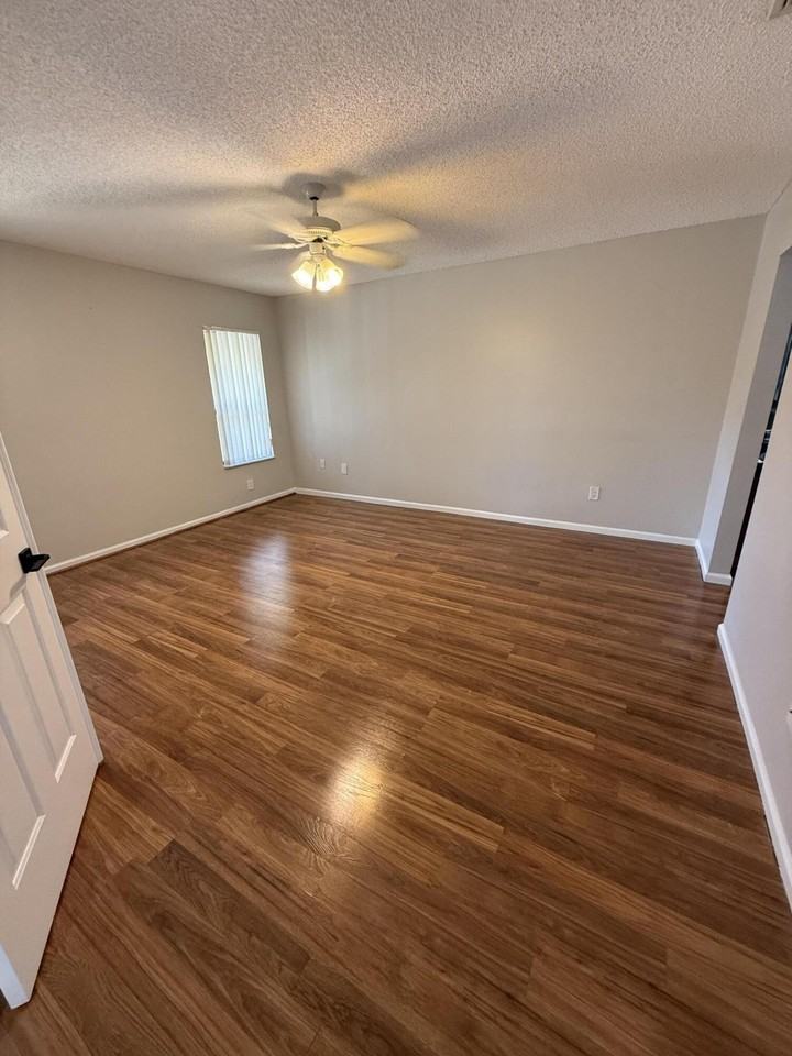 9292 Sabal Ridge Cir Apt D - Photo 3 of 7