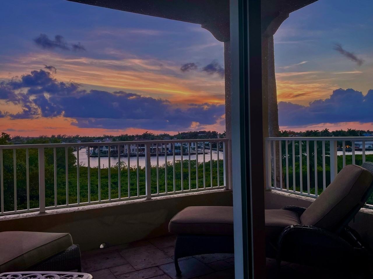 3720 S Ocean Blvd Apt 301b