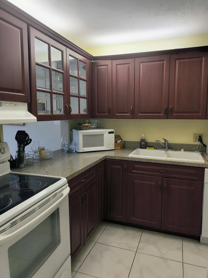 1516 S Lakeside Dr Apt 218 - Photo 4 of 15