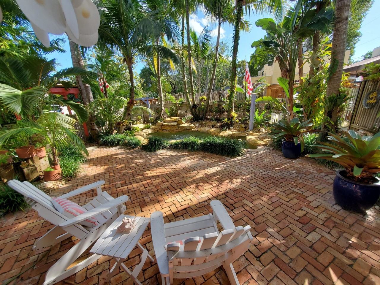 226 NE 1st Avenue unit: Key Lime Suite - Photo 3 of 50