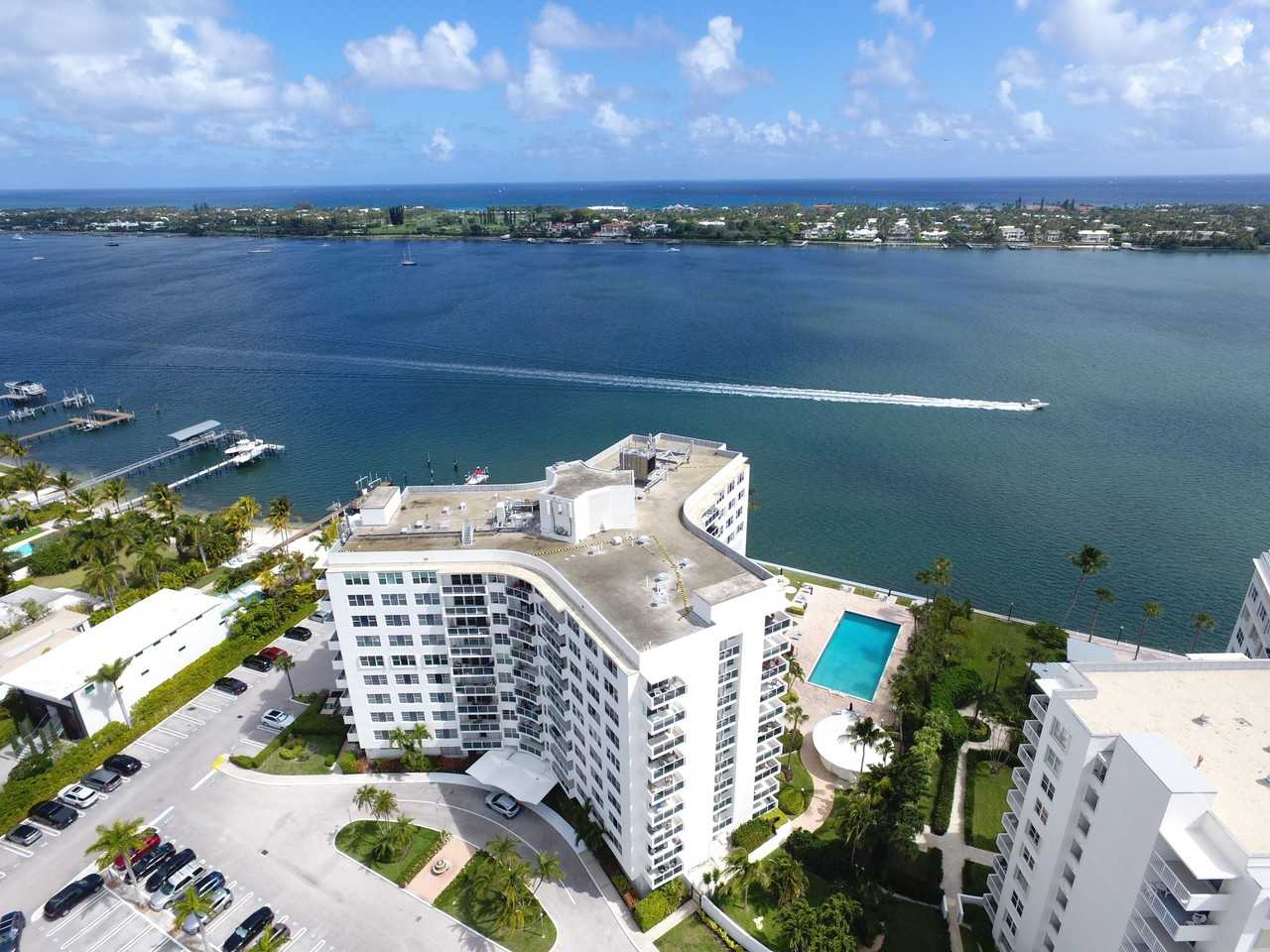 2800 N Flagler Dr Apt 912 - Photo 2 of 28