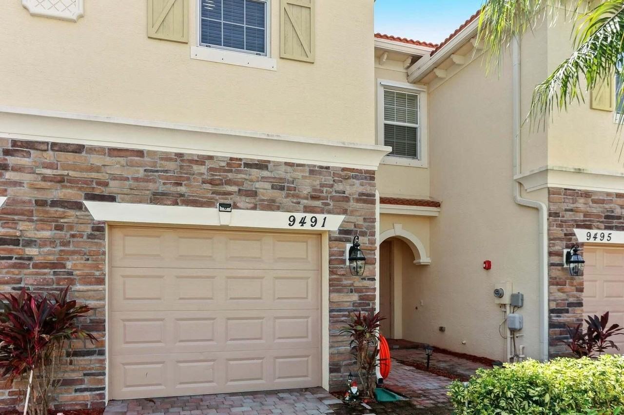 9491 Sw Merlin Ct - Photo 4 of 45