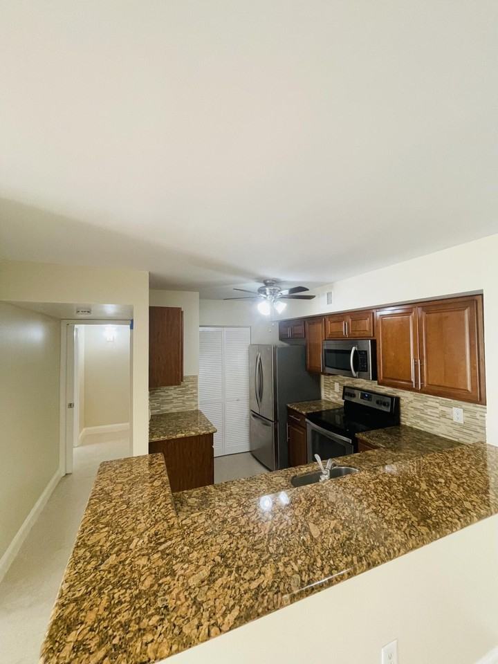 1743 Village Blvd Apt 107 - Photo 3 of 17