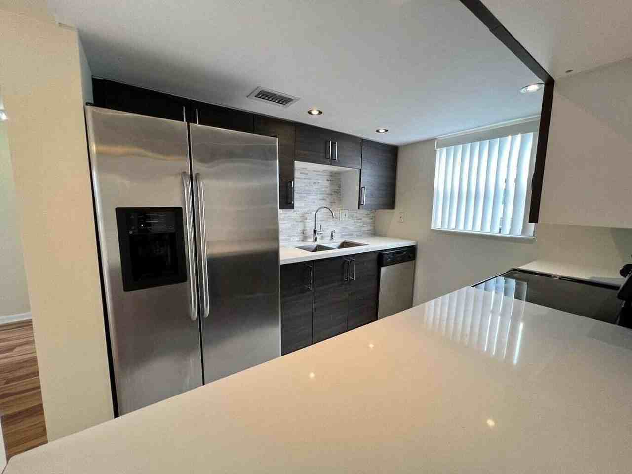 1900 N Congress Ave Apt 403 - Photo 6 of 11