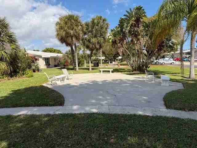 3801 Ne 22nd Ter Apt 12 - Photo 4 of 14