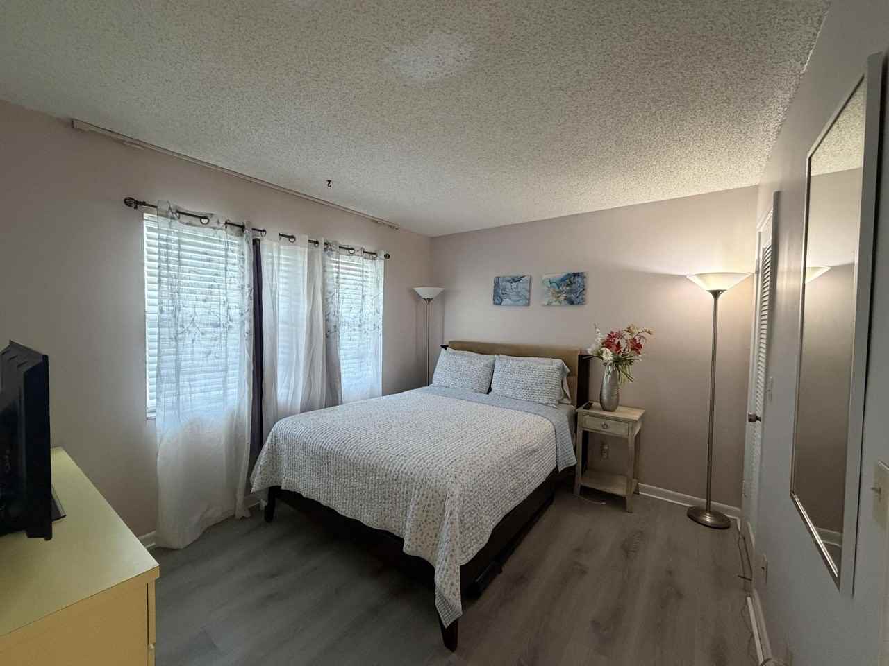 1630 Embassy Dr #311 - Photo 7 of 11