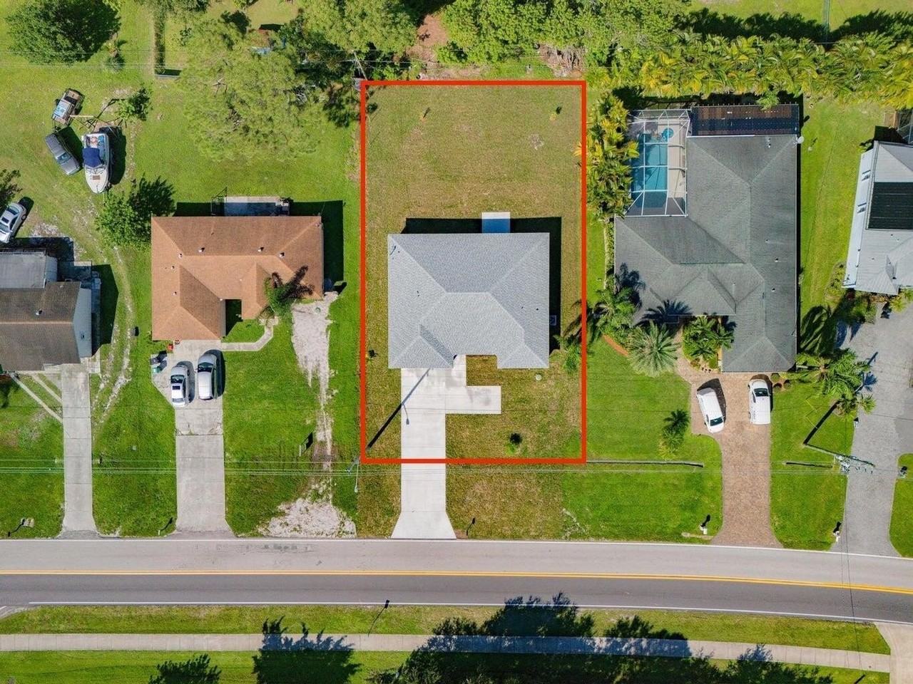574 Nw Bayshore Blvd - Photo 4 of 41