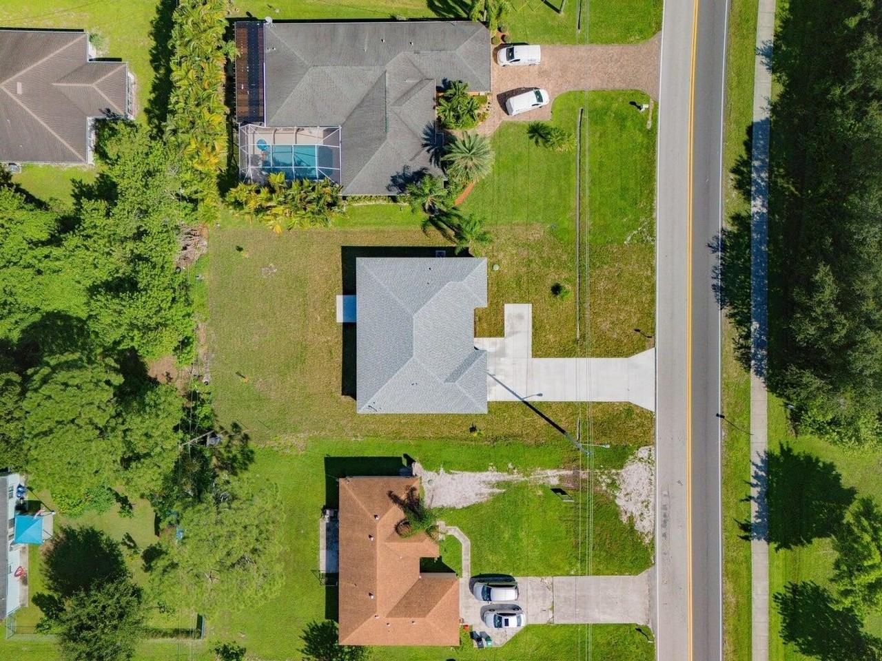 574 Nw Bayshore Blvd - Photo 5 of 41