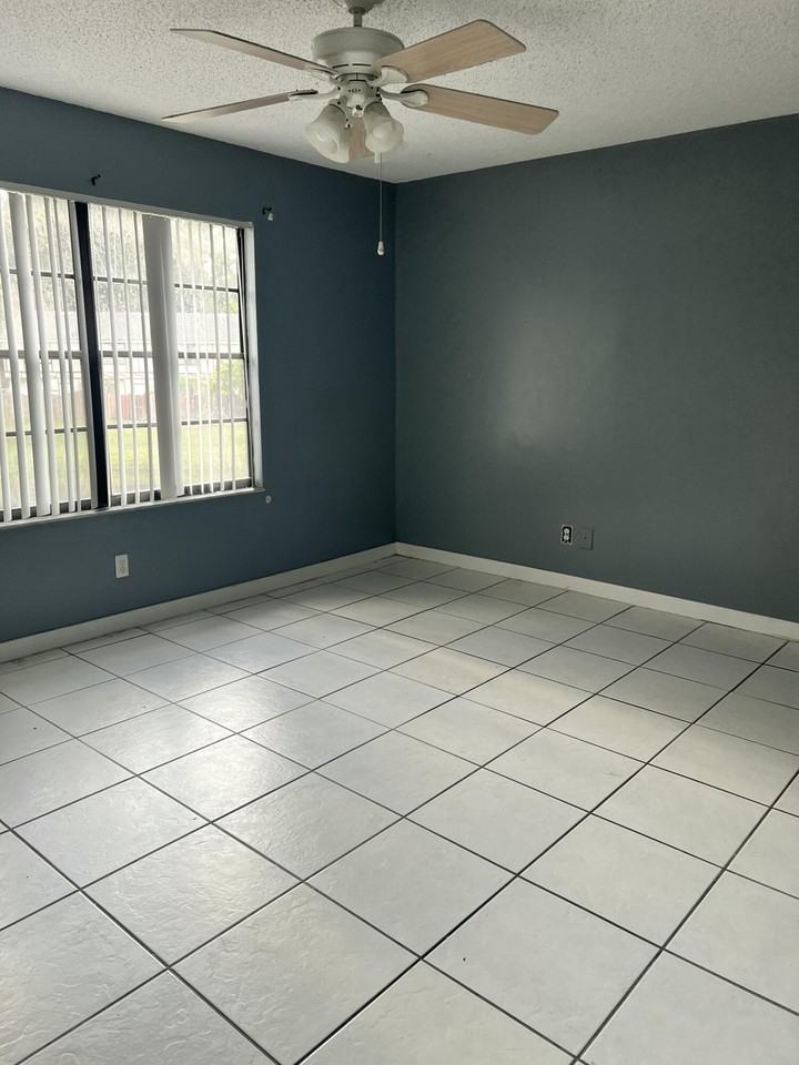 5154 Breckenridge Pl Apt 47 - Photo 4 of 18