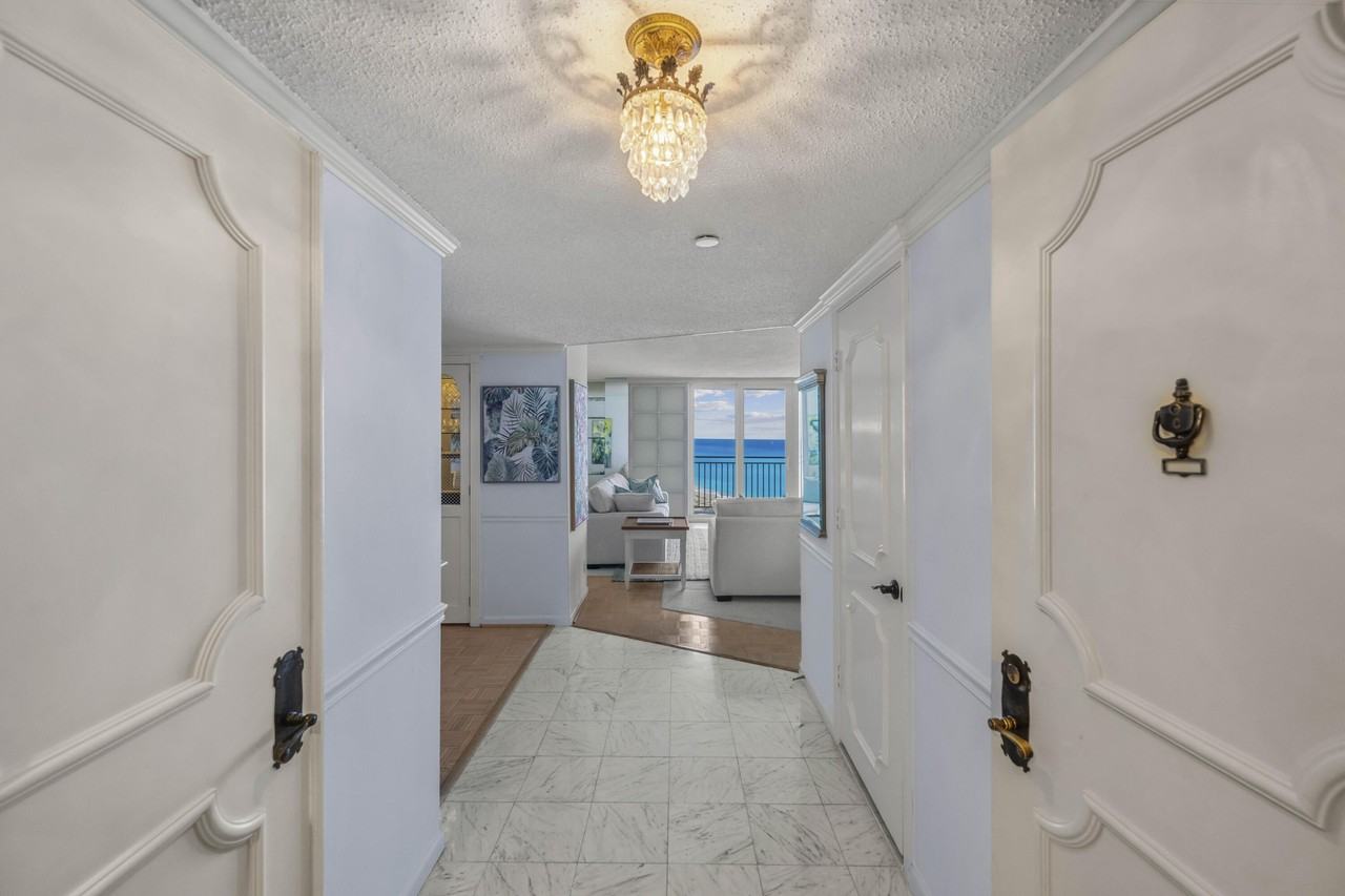 500 Ocean Dr Unit E-8c - Photo 3 of 50