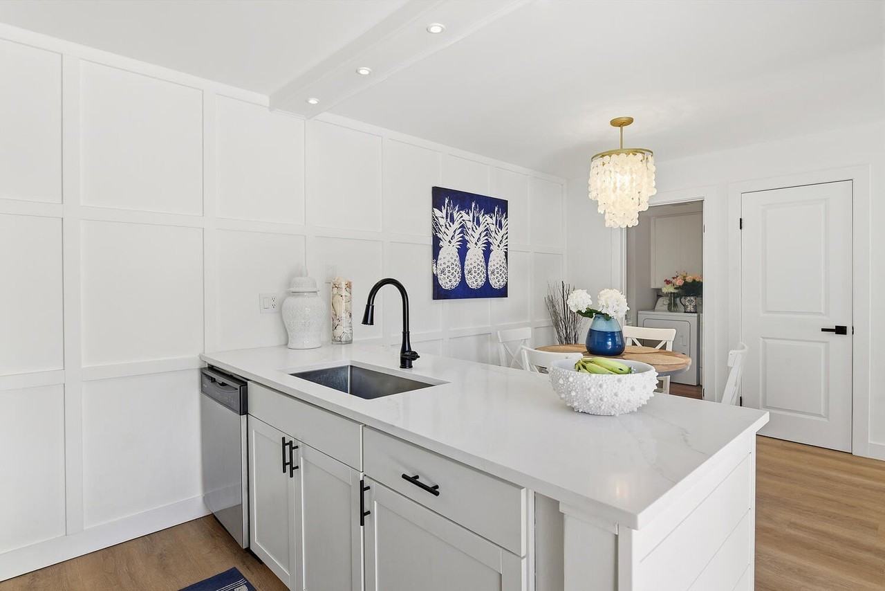 3236 32nd Ct - Photo 3 of 30