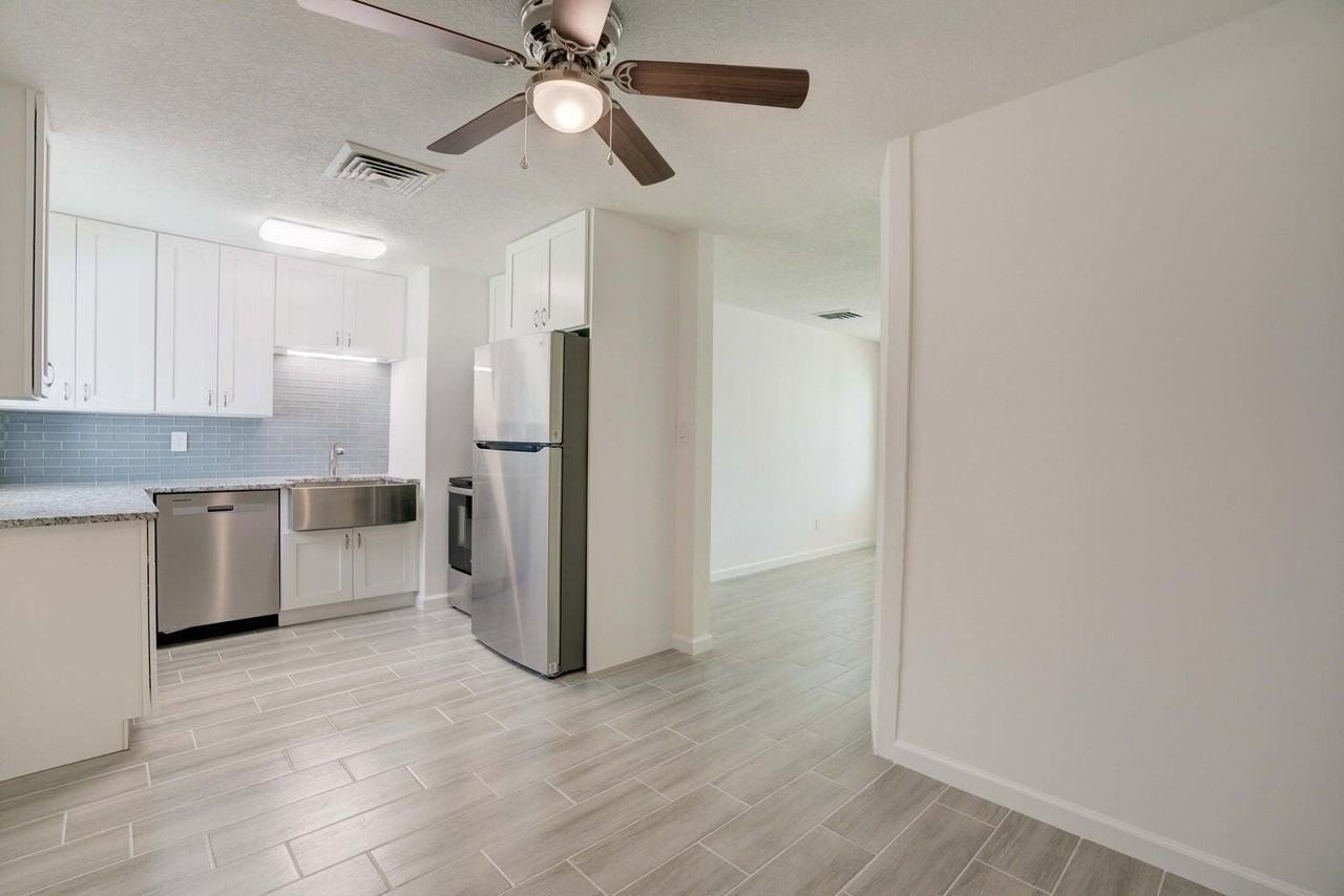 2206 Elizabeth Ave - Photo 4 of 10