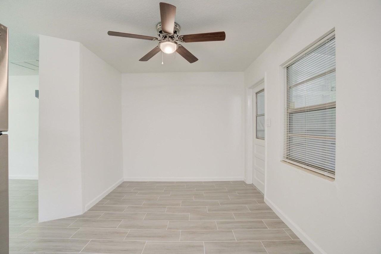 2206 Elizabeth Ave - Photo 5 of 10