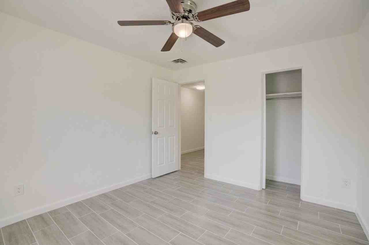 2206 Elizabeth Ave - Photo 6 of 10