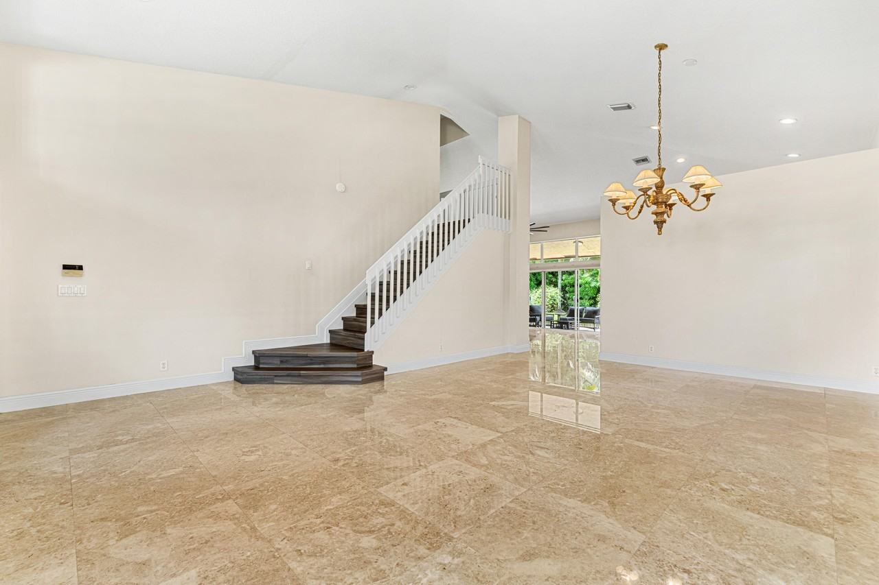11175 Nantucket Bay Ct - Photo 7 of 41