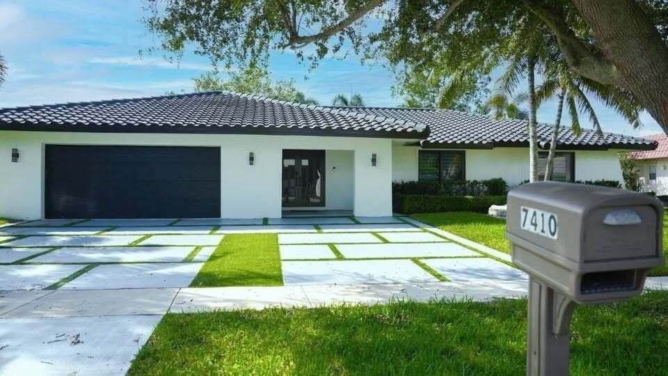7410 Sw 15th St - Photo 2 of 14