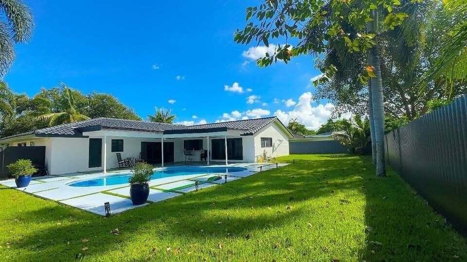 7410 Sw 15th St - Photo 5 of 14
